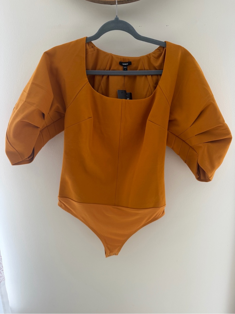NWT Express Womens Small Puff Sleeve Square Neck Bodysuit Camel Brown
